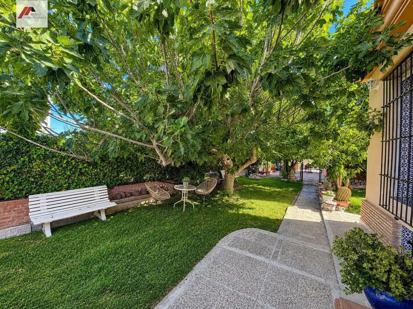 Jardí de Casa o xalet en venda en El Puerto de Santa María amb Aire condicionat, Jardí privat i Traster