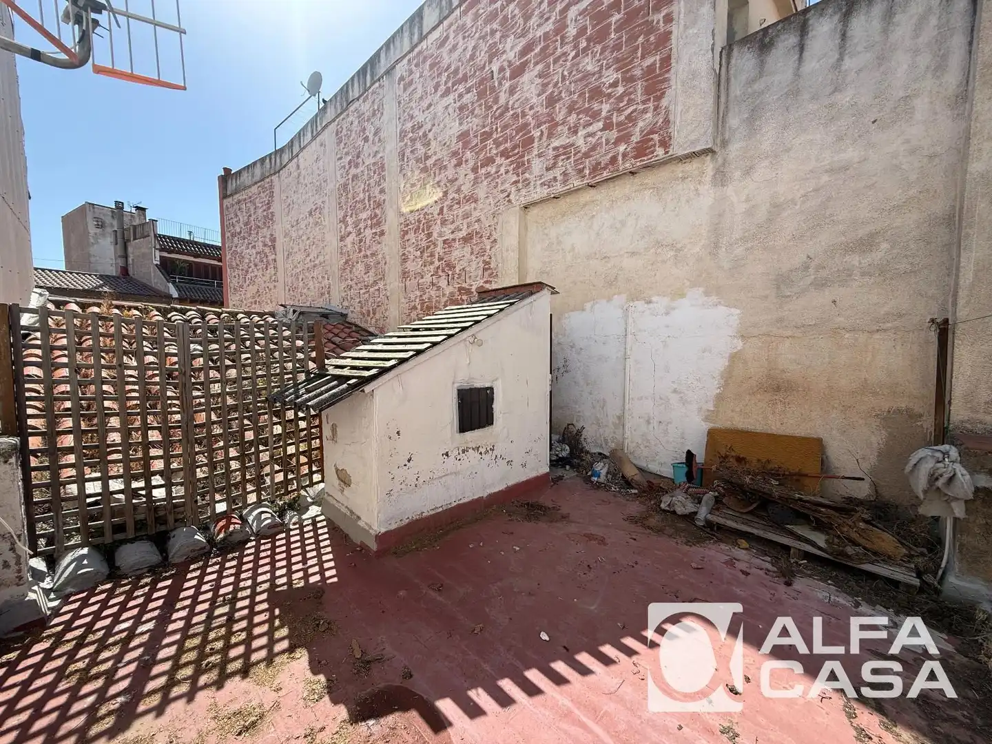 Vista exterior de Edifici en venda en Blanes