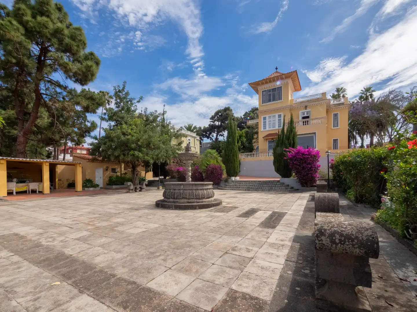 Außenansicht von Haus oder Chalet zum Verkauf in Santa Brígida mit Privatgarten, Terrasse und Abstellraum