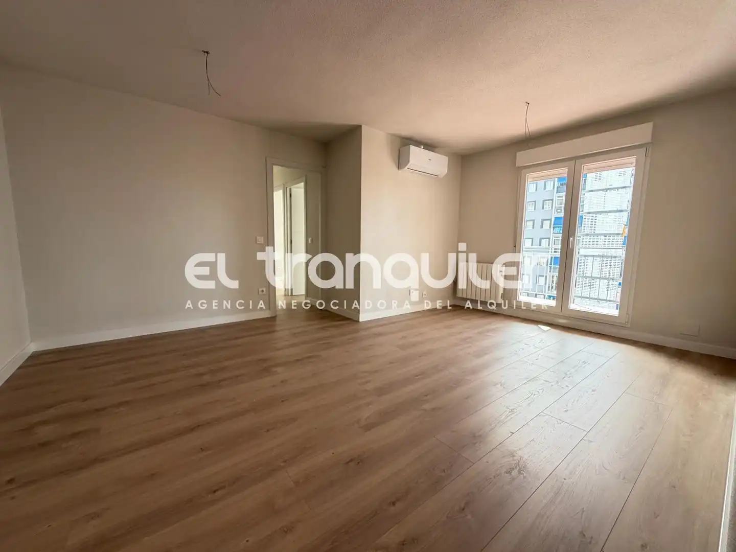 Sala de estar de Piso de alquiler en Humanes de Madrid con Aire acondicionado, Parquet y Terraza