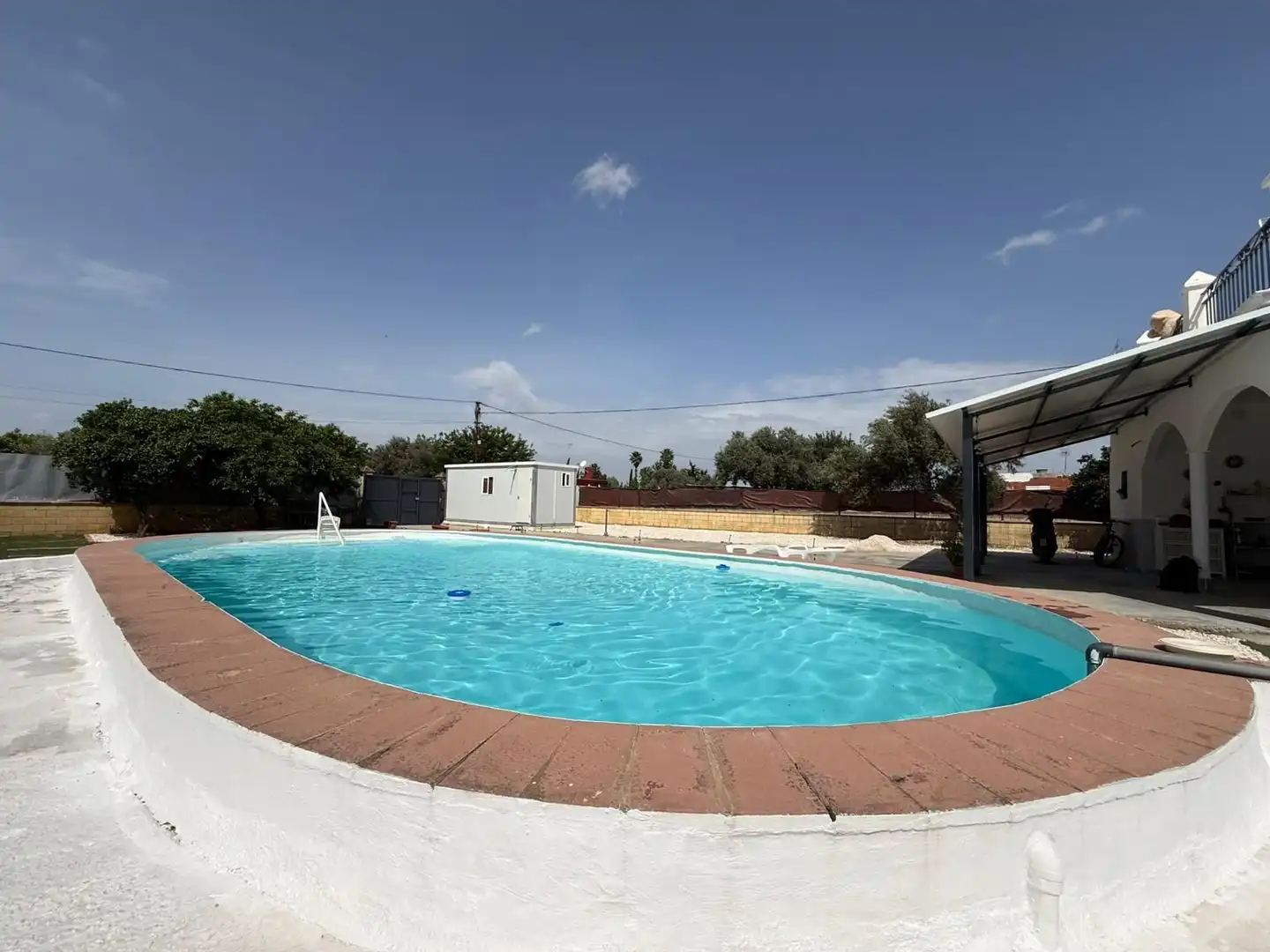 Piscina de Casa o xalet en venda en Utrera amb Jardí privat, Terrassa i Piscina