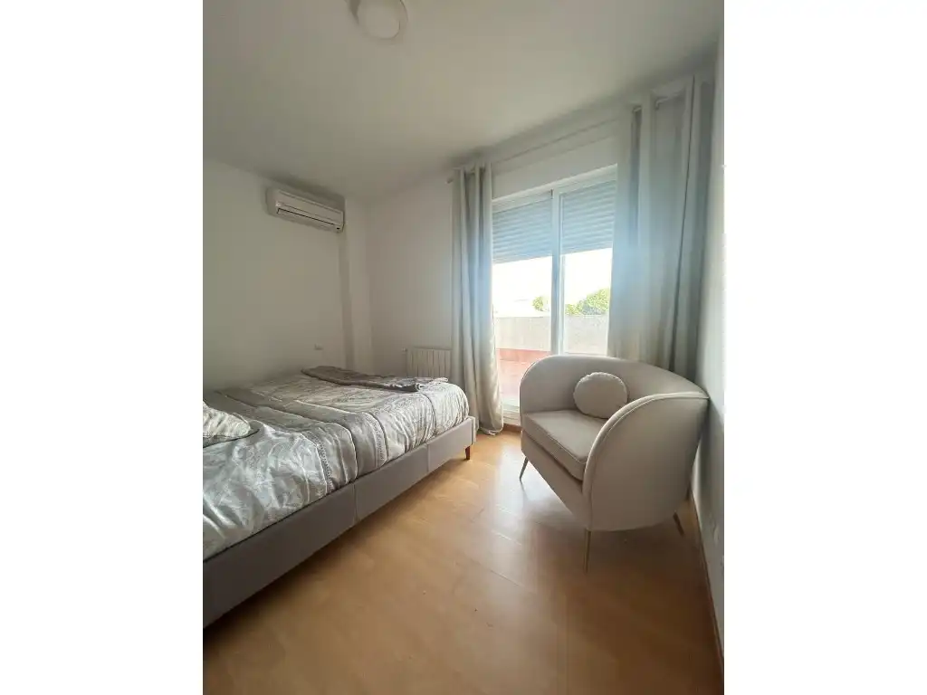Schlafzimmer von Dachboden zum Verkauf in Villaviciosa de Odón