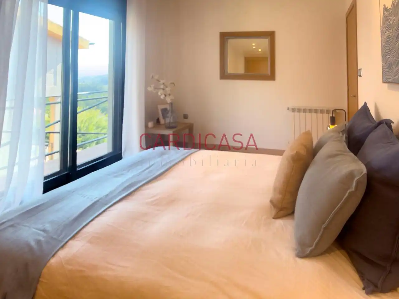 Dormitori de Casa o xalet en venda en Mos amb Calefacció, Jardí privat i Terrassa