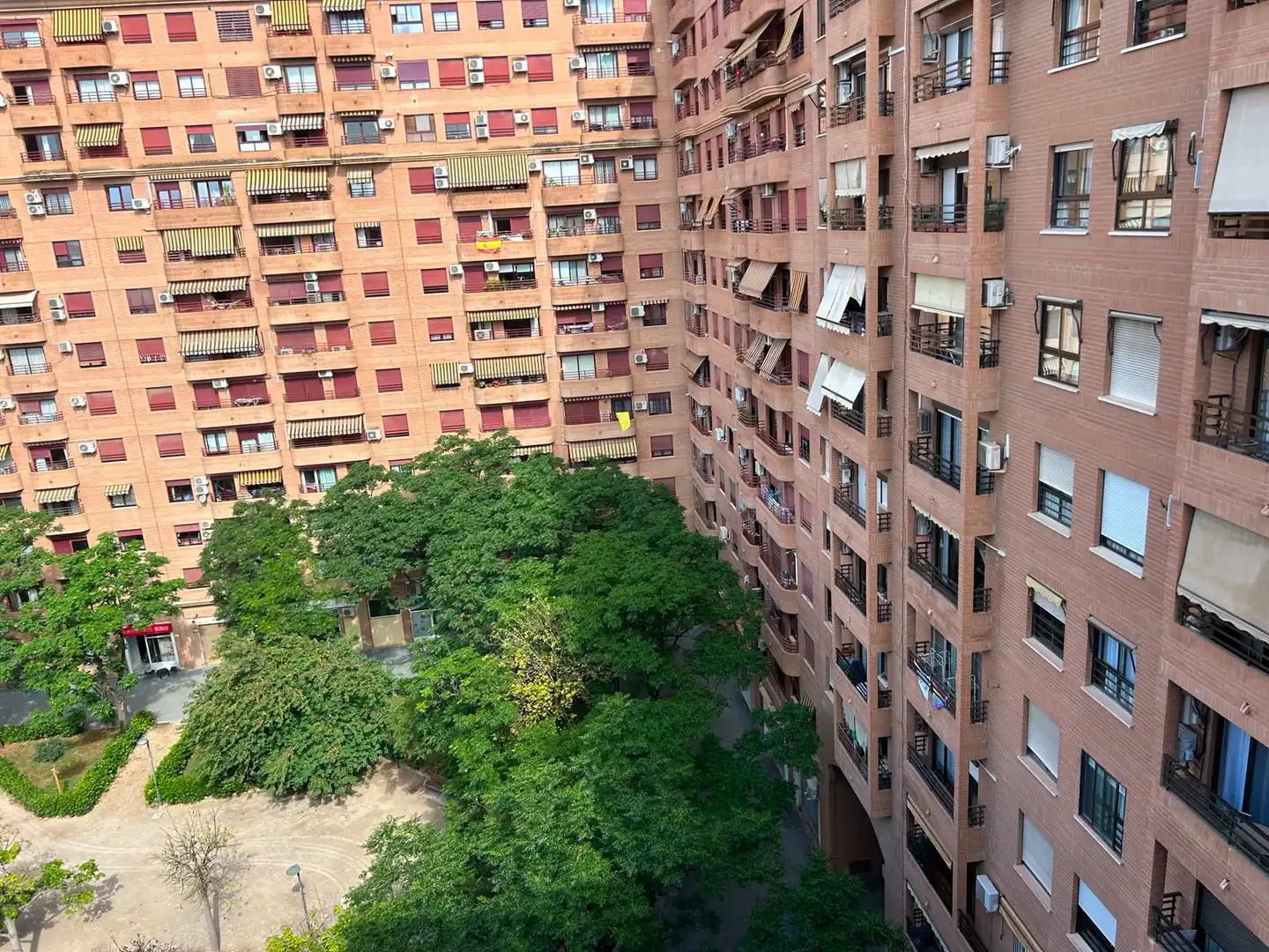 Vista exterior de Piso en venta en Valencia con Aire acondicionado, Amueblado y Balcón