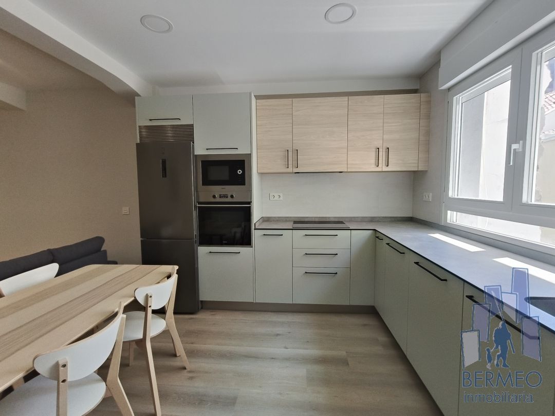 Kitchen of Flat for sale in Bermeo  with Heating and Storage room