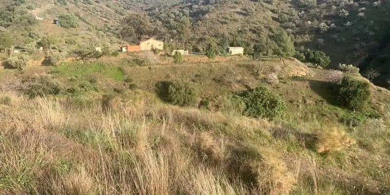 Country house zum Verkauf in Sedella mit Privatgarten, Terrasse und Abstellraum