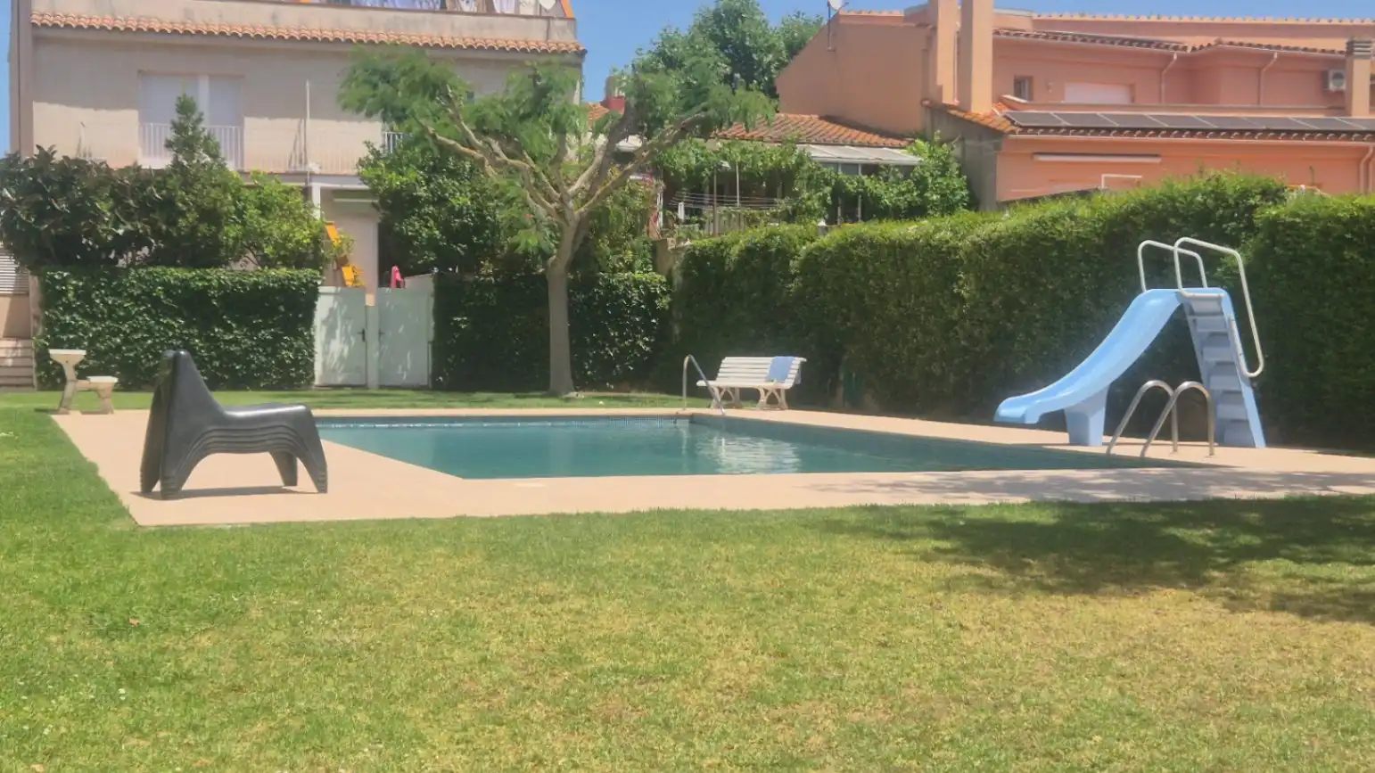 Piscina de Casa adosada en venda en Palafrugell amb Aire condicionat, Calefacció i Jardí privat