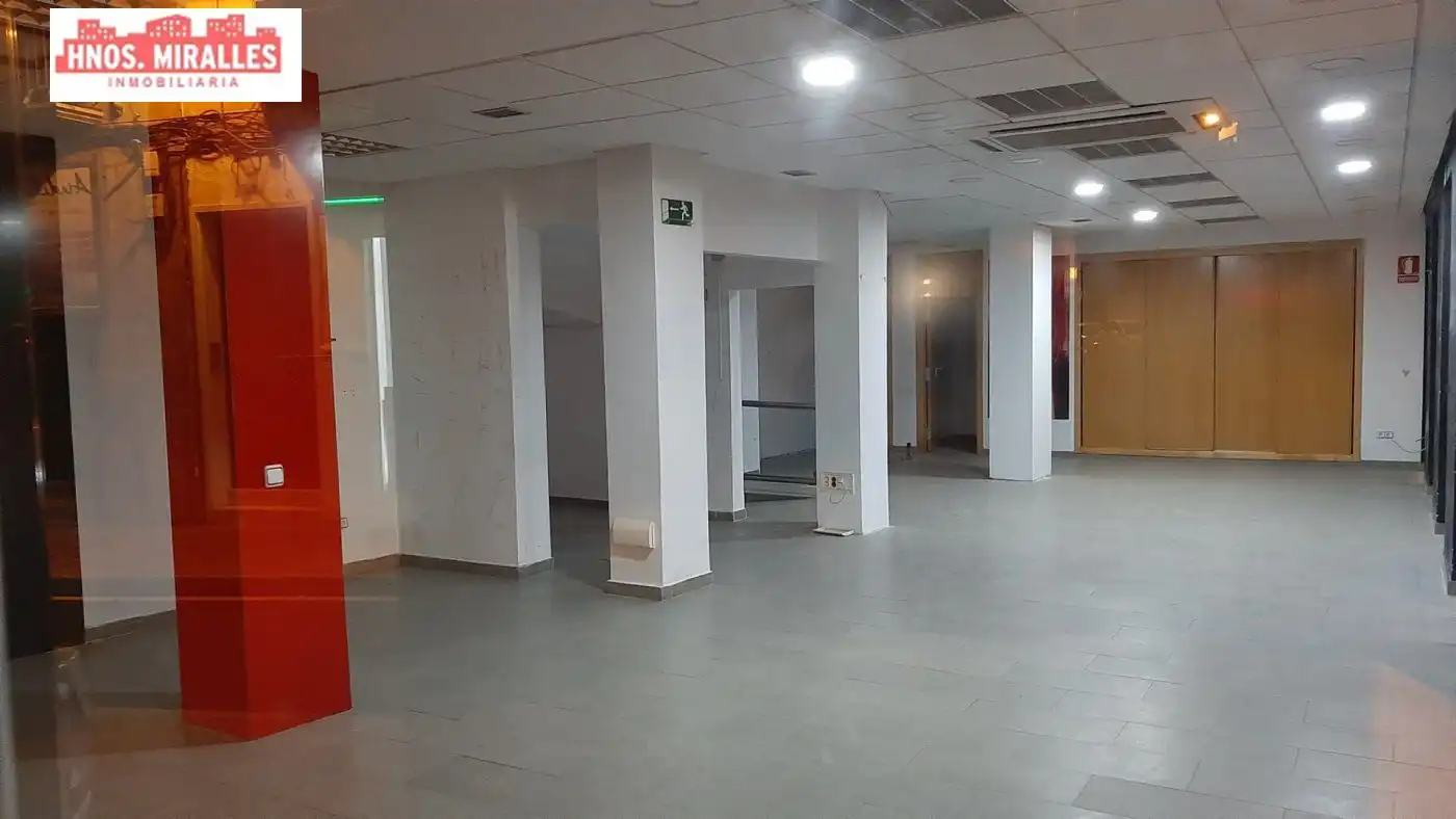 Business premises to rent in Elche ciudad