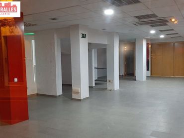 Business premises to rent in Elche ciudad