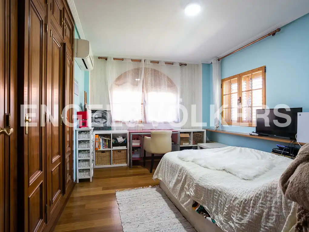 Habitación de Casa o chalet en venta en Picanya con Aire acondicionado, Calefacción y Jardín privado