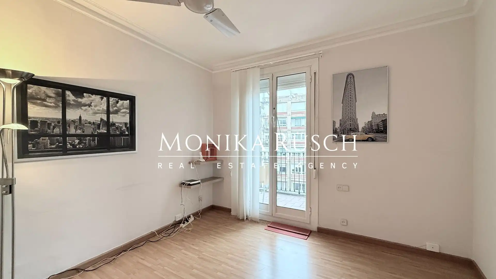 Bedroom of Flat for sale in Barcelona  with Air Conditioner and Heating