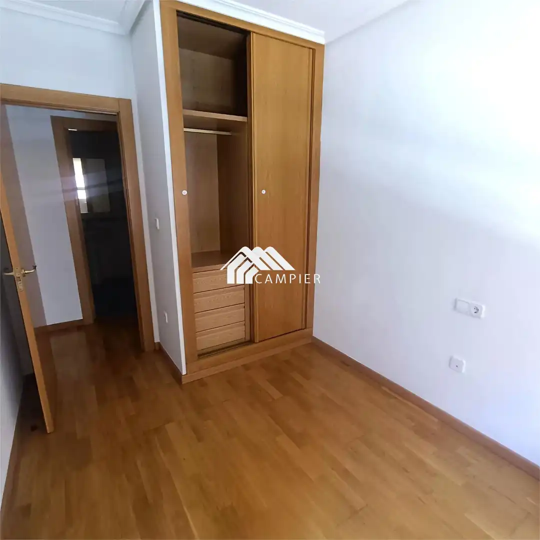 Habitación de Piso en venta en Albacete con Calefacción, Trastero y Amueblado
