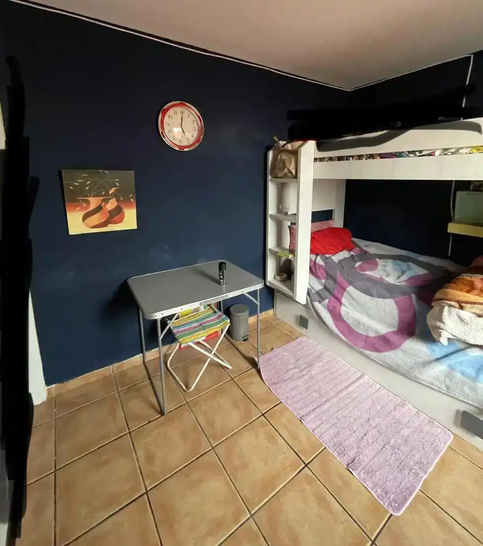 Habitación de Casa adosada en venta en Algeciras con Amueblado
