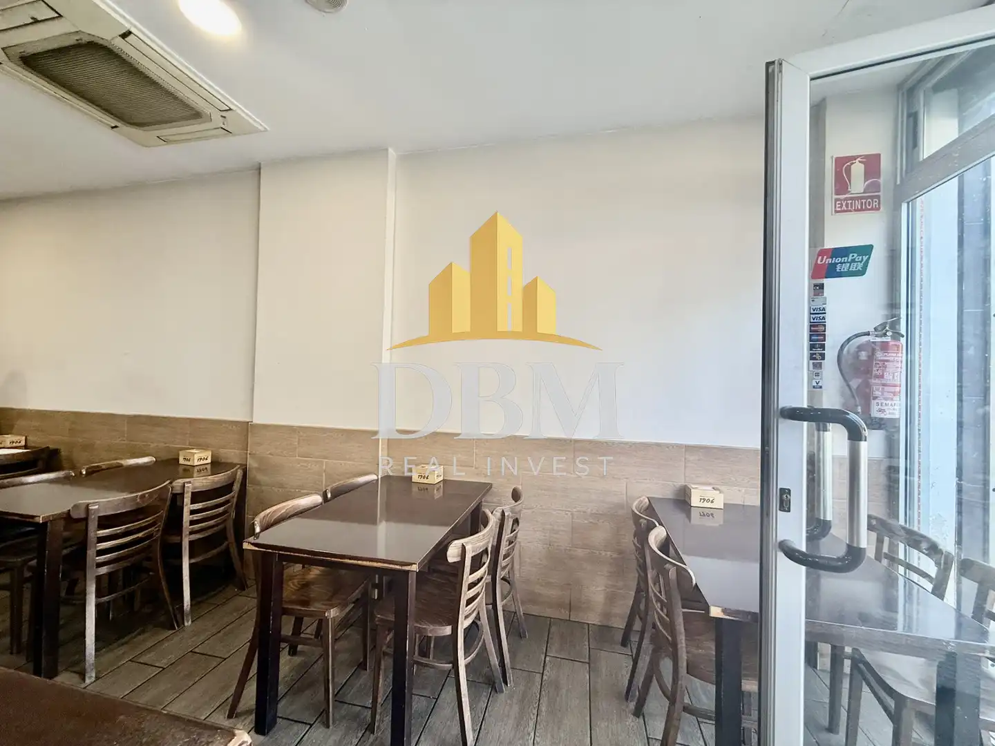 Business premises for transfer in Nou Barris, imagen 4