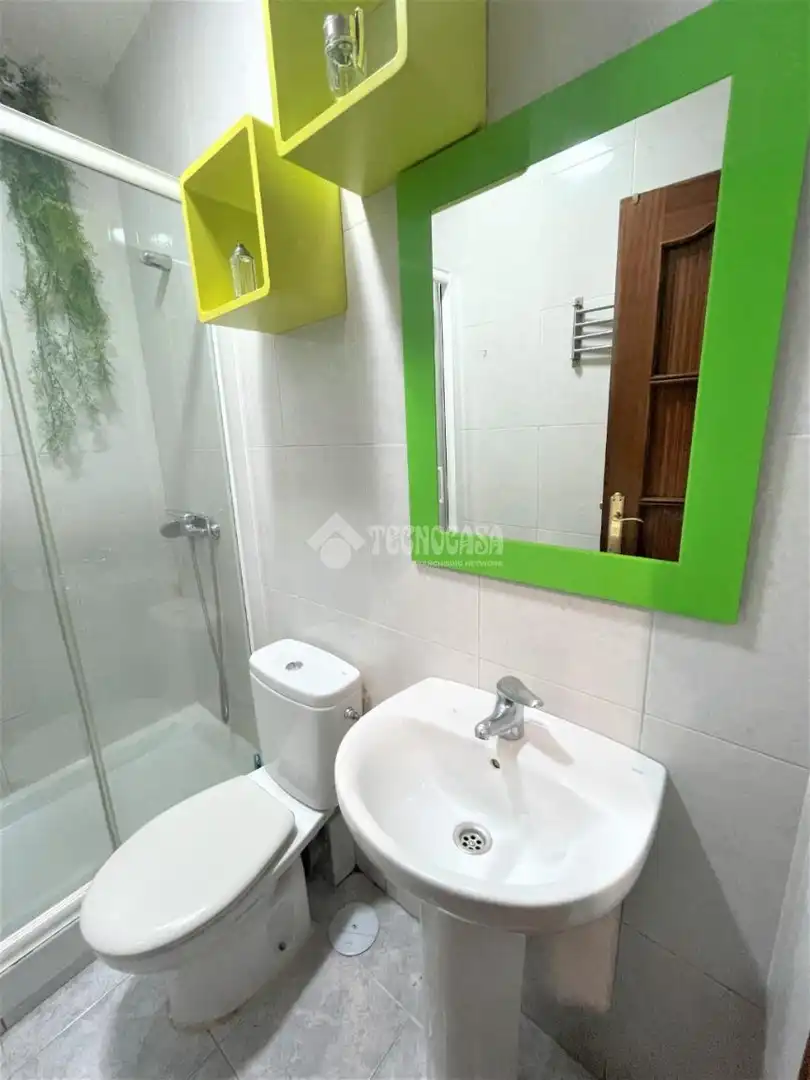 Bathroom of Flat for sale in Centro