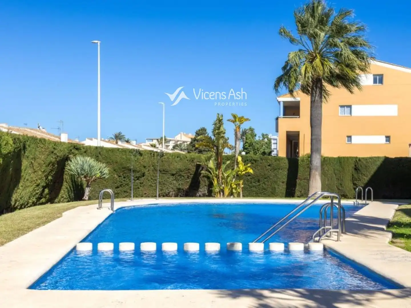 Außenansicht von Wohnung zum Verkauf in Jávea / Xàbia mit Klimaanlage, Terrasse und Schwimmbad
