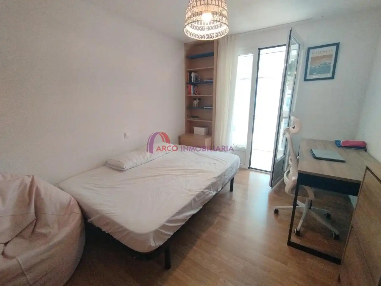 Dormitori de Apartament en venda en Centro