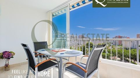 Piso en Playa de San Juan con gran terraza, parking, vistas despejadas y urbanización completa