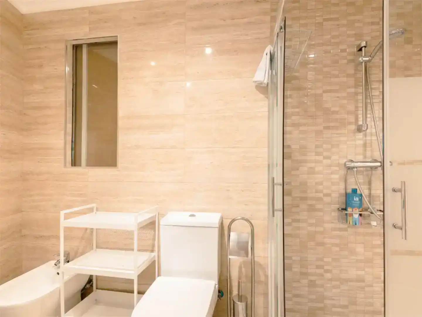 Badezimmer von Wohnung zur Miete in Haro mit Balkon