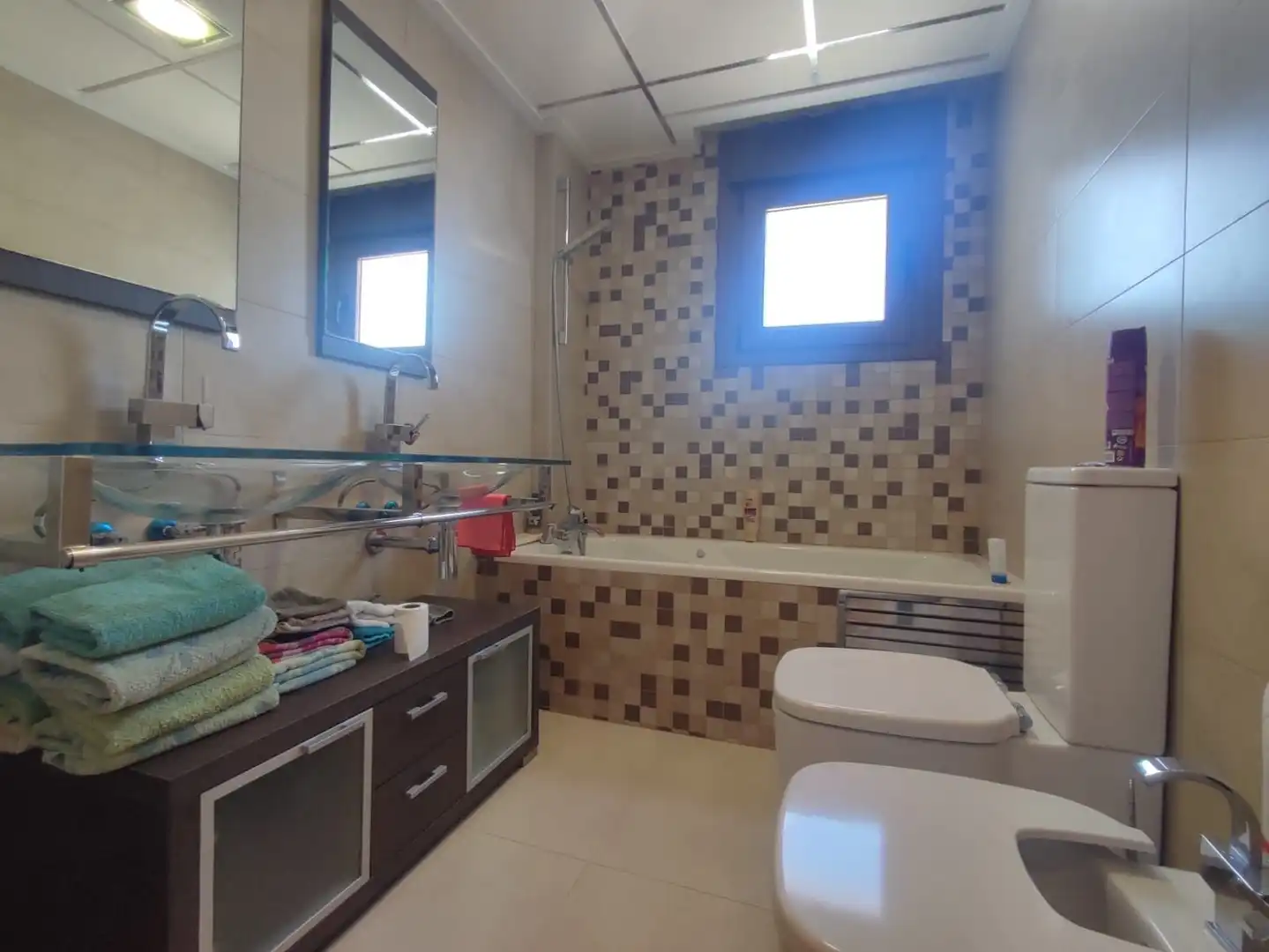 Badezimmer von Dachboden zur Miete in Guardamar del Segura mit Klimaanlage, Heizung und Terrasse