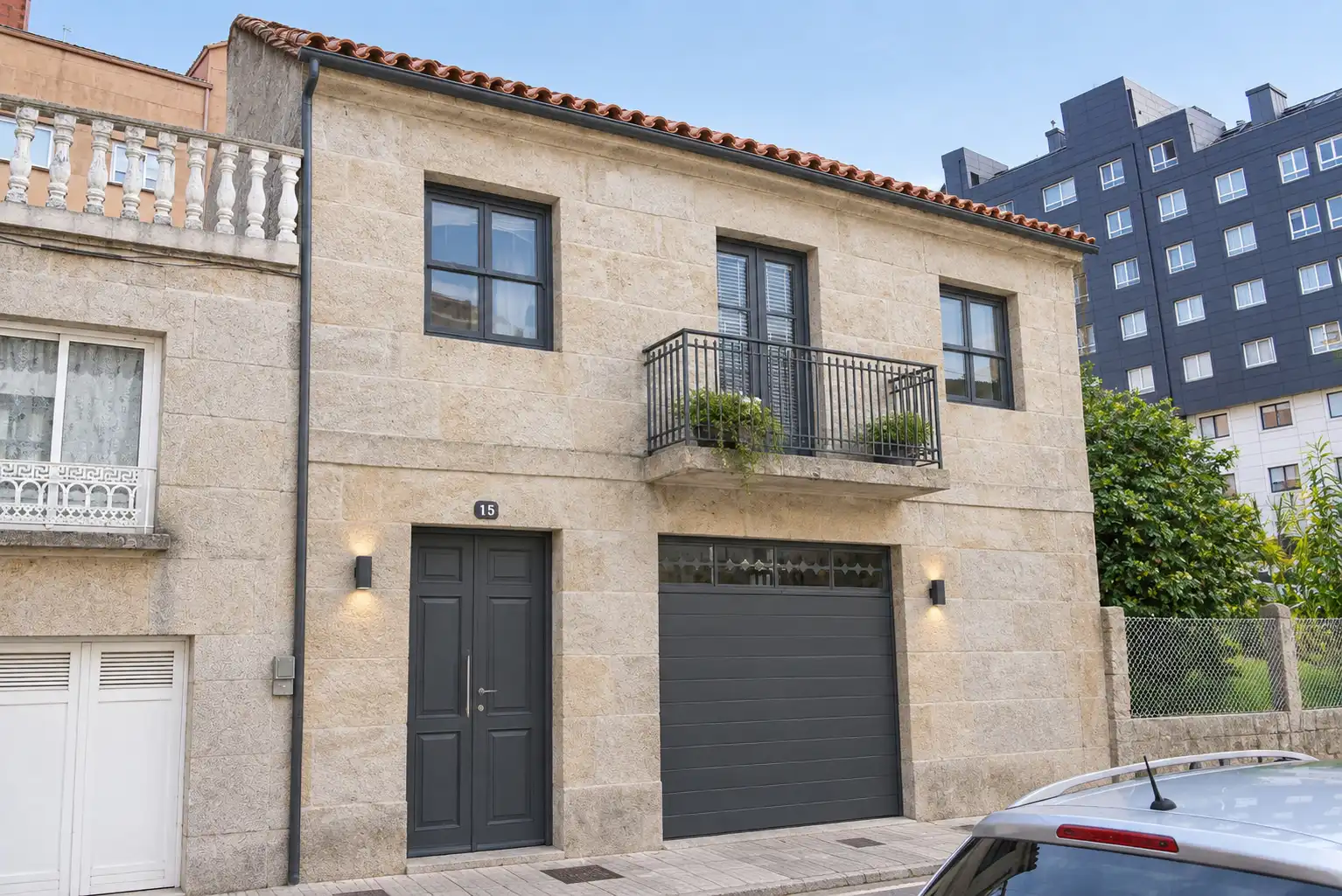 Exterior view of Houses for sale in A Parda