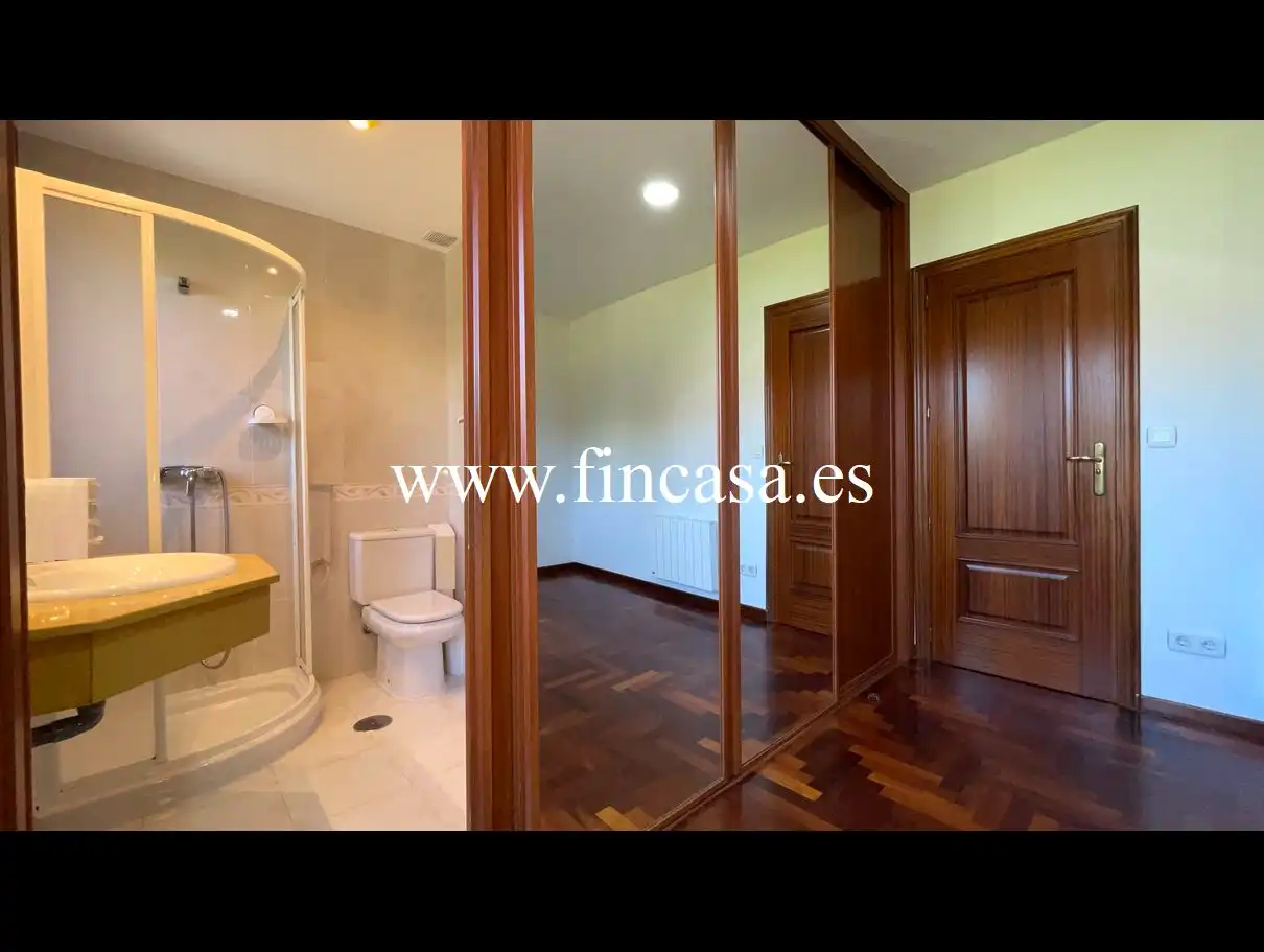 Habitación de Piso en venta en Nigrán con Calefacción, Jardín privado y Parquet