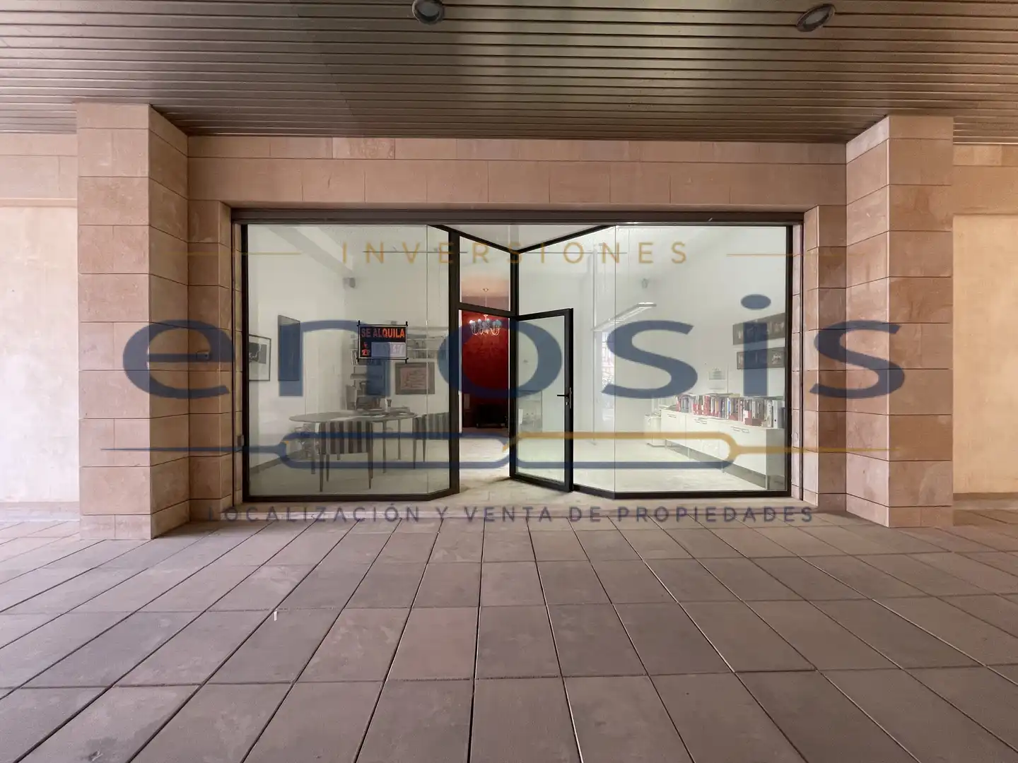 Business premises for sale in Calle Saavedra Fajardo