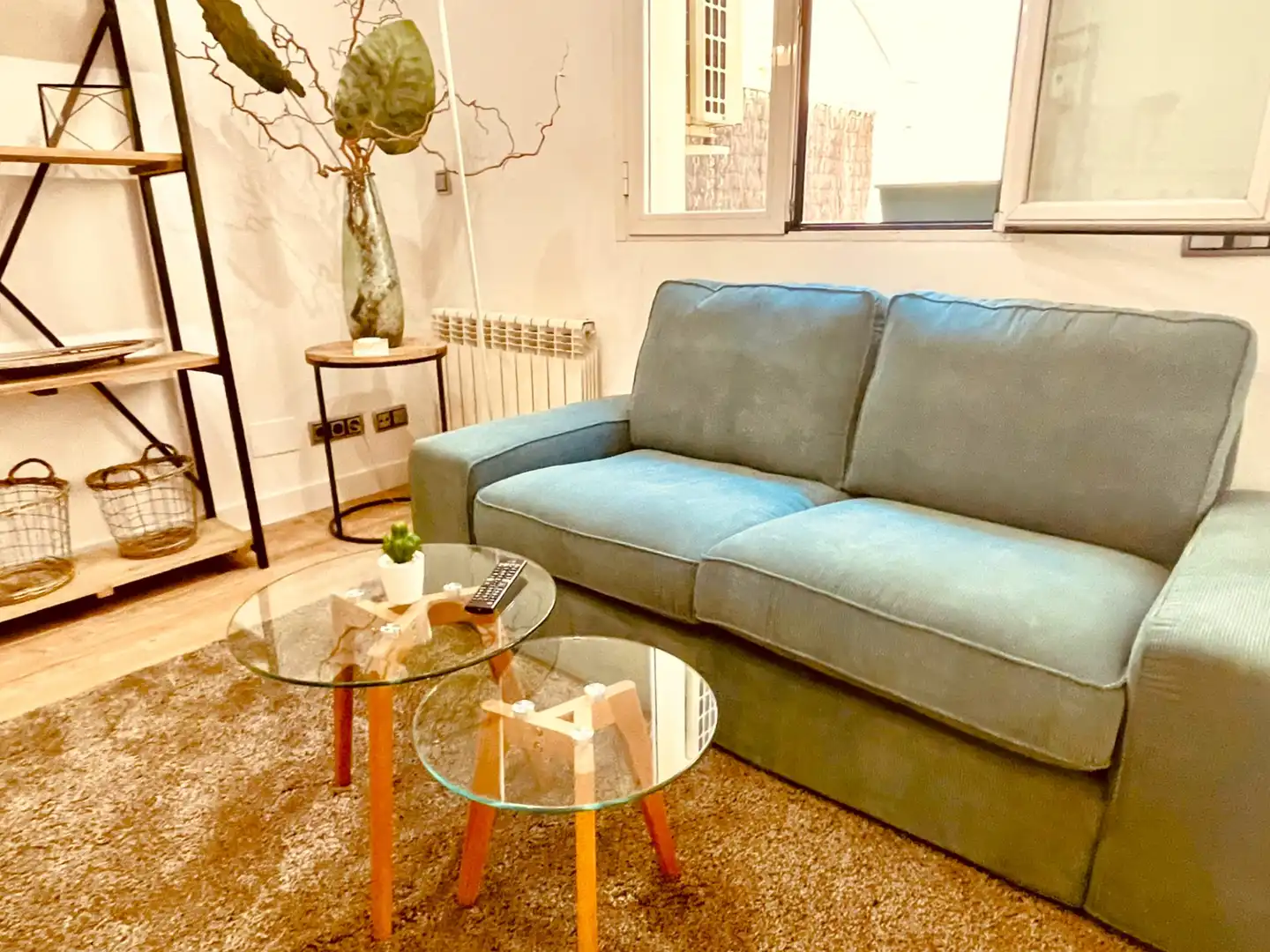 Sala de estar de Apartamento de alquiler en Madrid con Aire acondicionado, Calefacción y Terraza