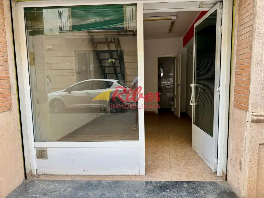 Business premises for sale in Casc Urbà, imagen 2