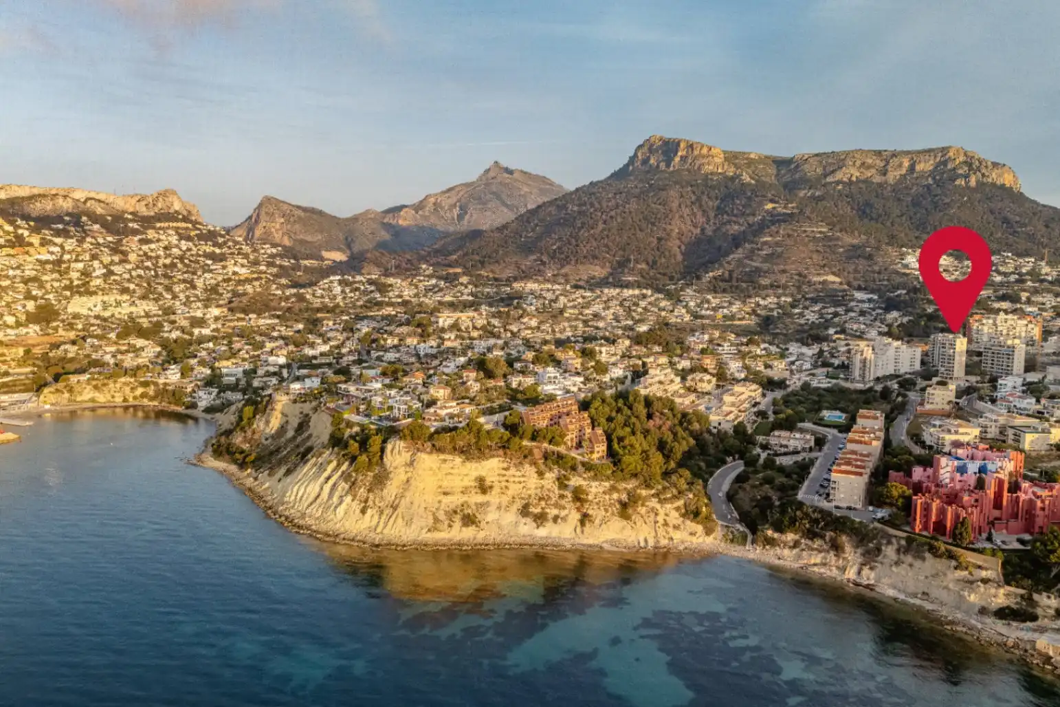 Vista exterior de Apartamento en venta en Calpe / Calp con Terraza y Amueblado