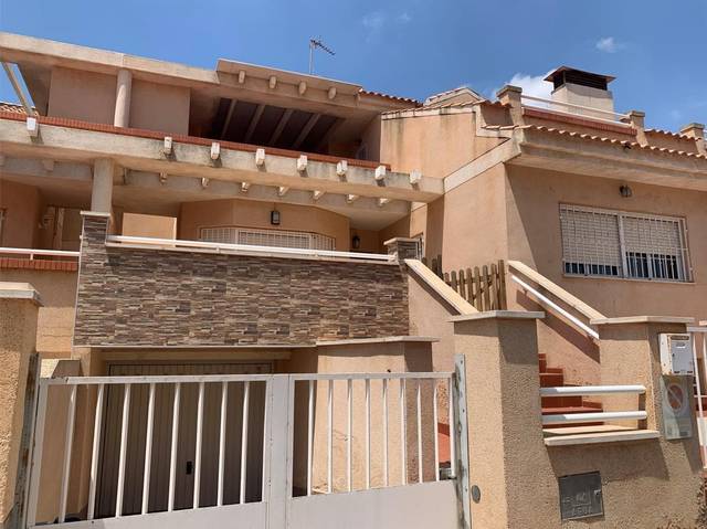 Casa-chalet en Alquiler en Calle Río Lérez en Los Dolores