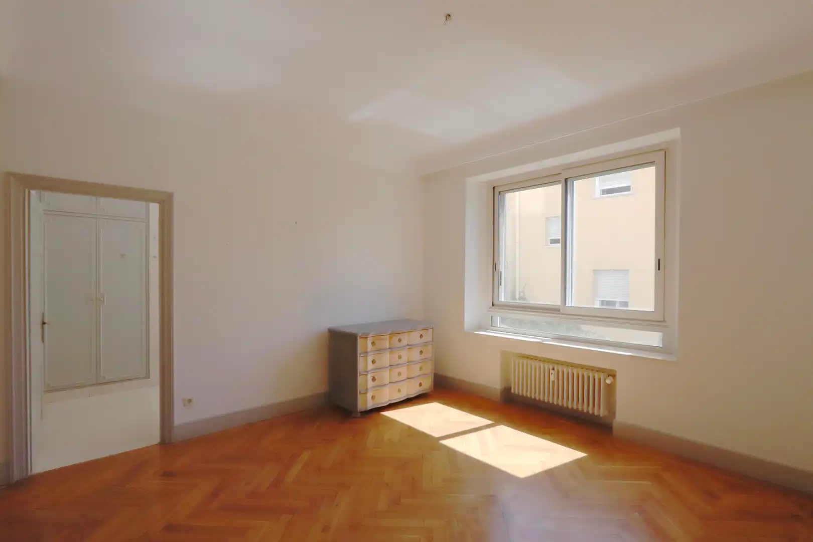 Bedroom of Flat for rent in Madrid  with Air Conditioner, Heating and Parquet flooring