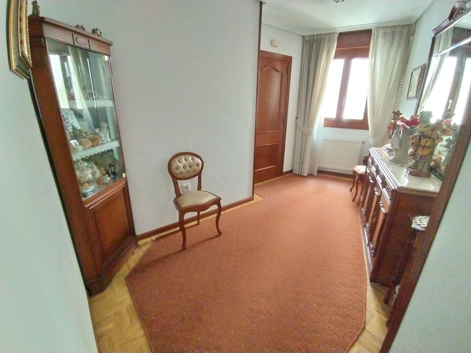Piso en venta en Avilés con Calefacción, Parquet y Terraza