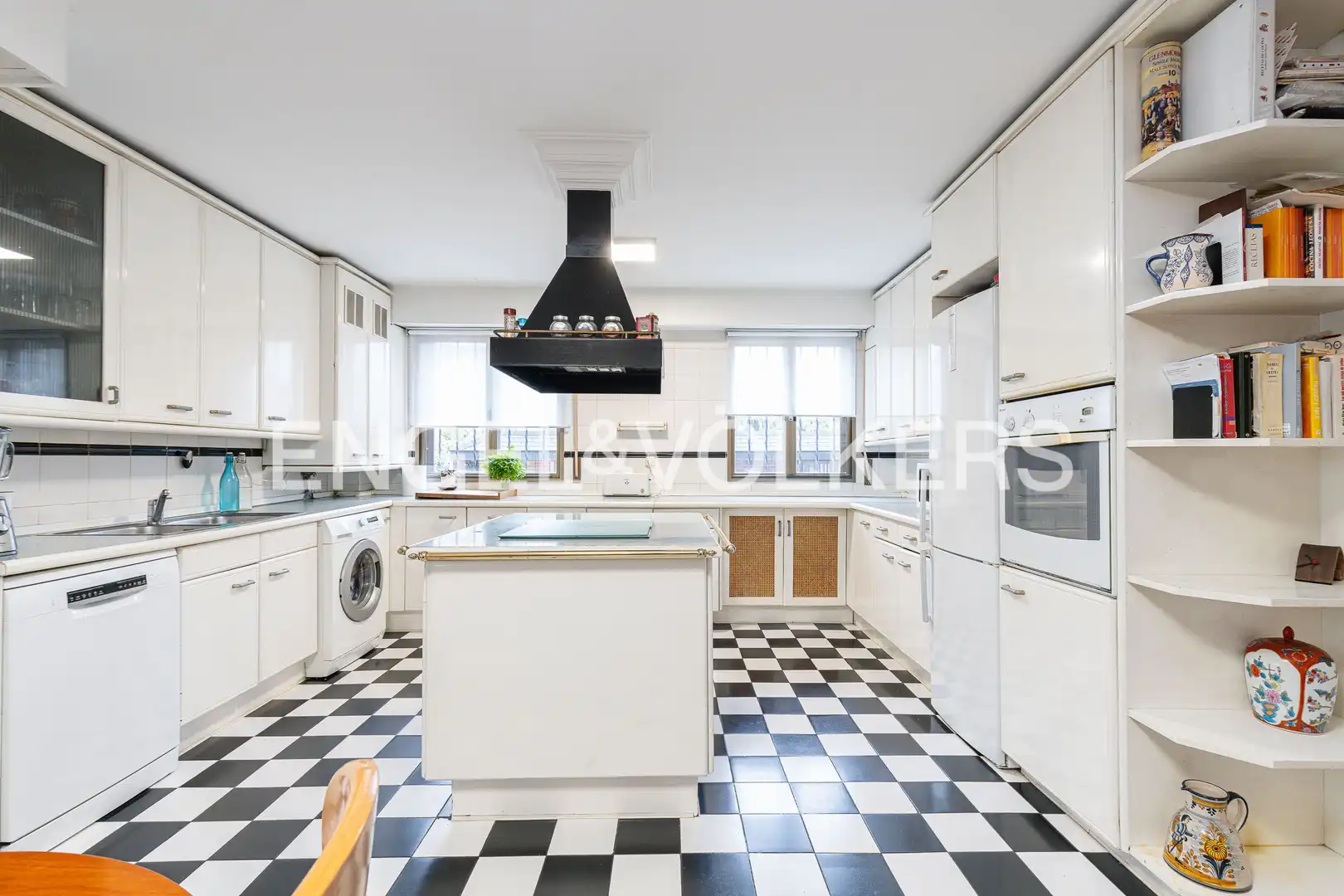 Cocina de Casa o chalet en venta en Pozuelo de Alarcón con Calefacción, Jardín privado y Terraza