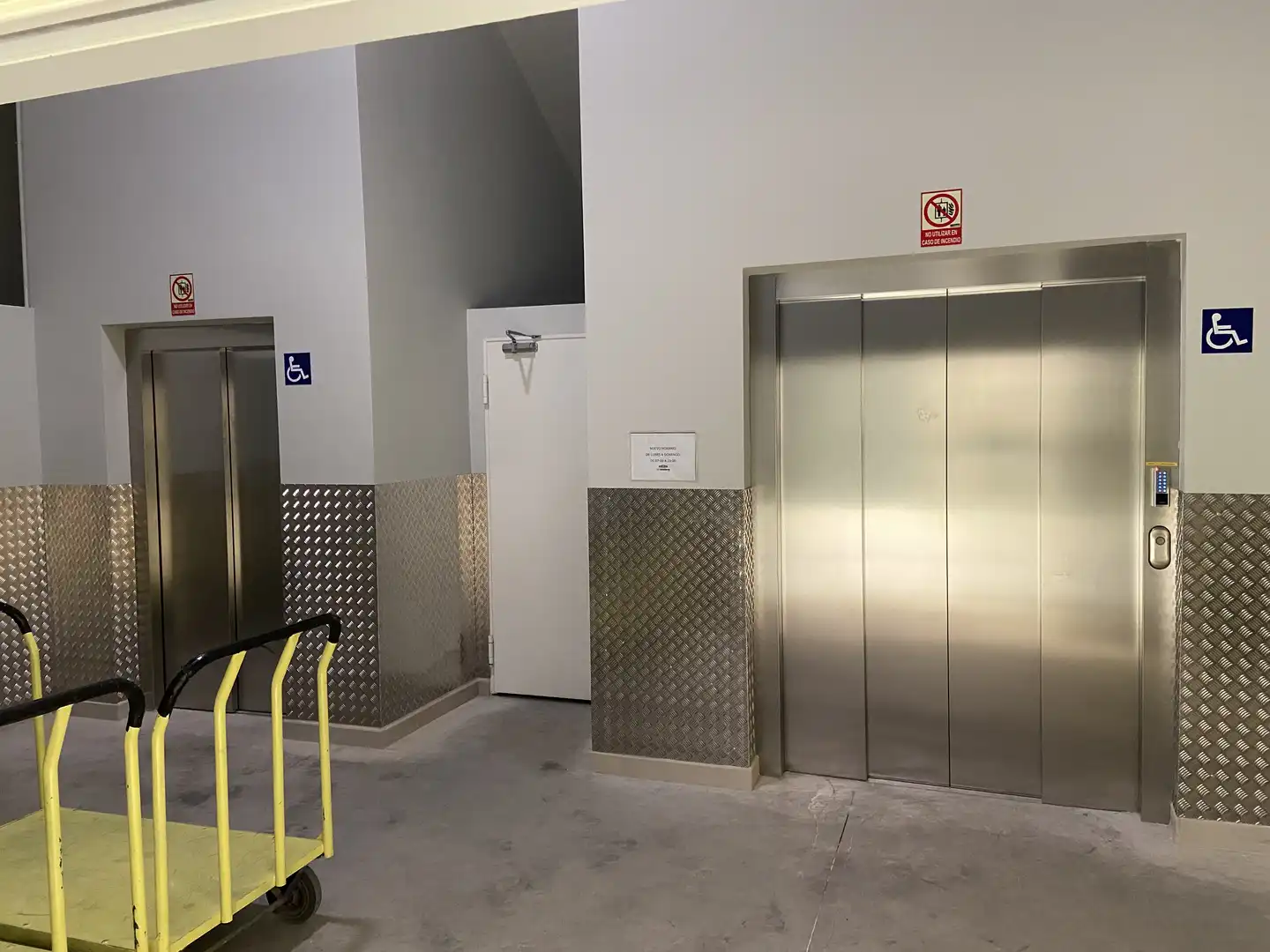 Nau industrial amb ascensor de lloguer a Calle San Mames 29, imagen 13