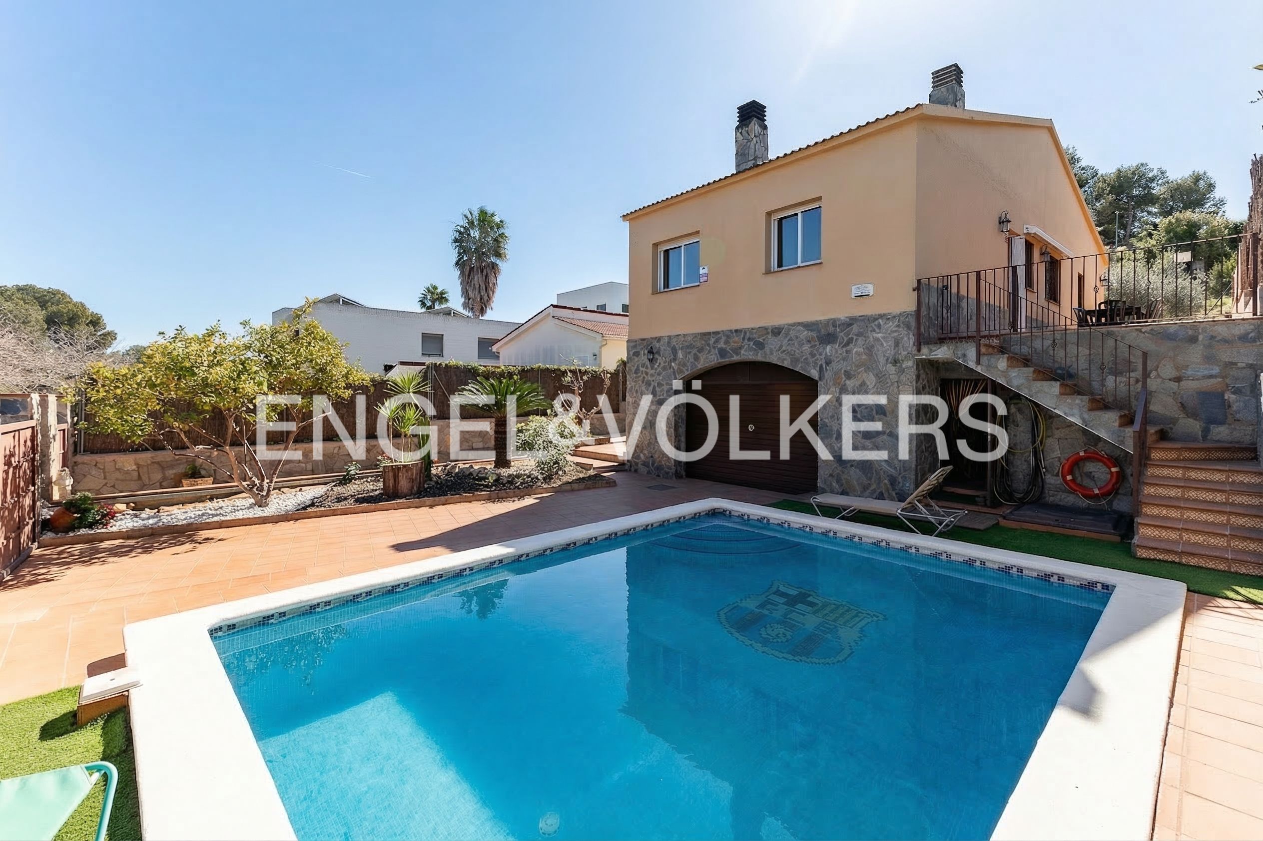 Piscina de Casa o chalet en venta en Sant Pere de Ribes con Calefacción, Jardín privado y Terraza