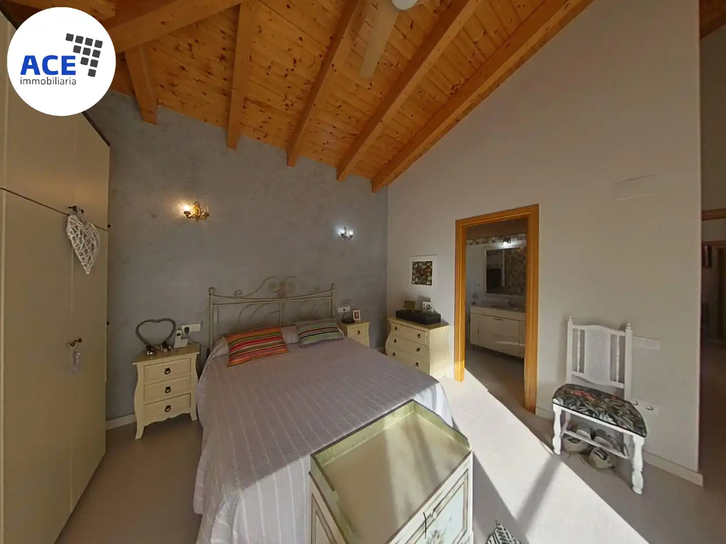 Bedroom of Houses for sale in Rubí  with Air Conditioner, Heating and Parquet flooring