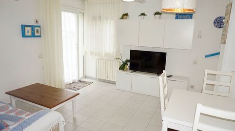 Foto 2 de Casa adosada de alquiler en Martin Alonso Pinzon, Cambrils Mediterrani, Cambrils