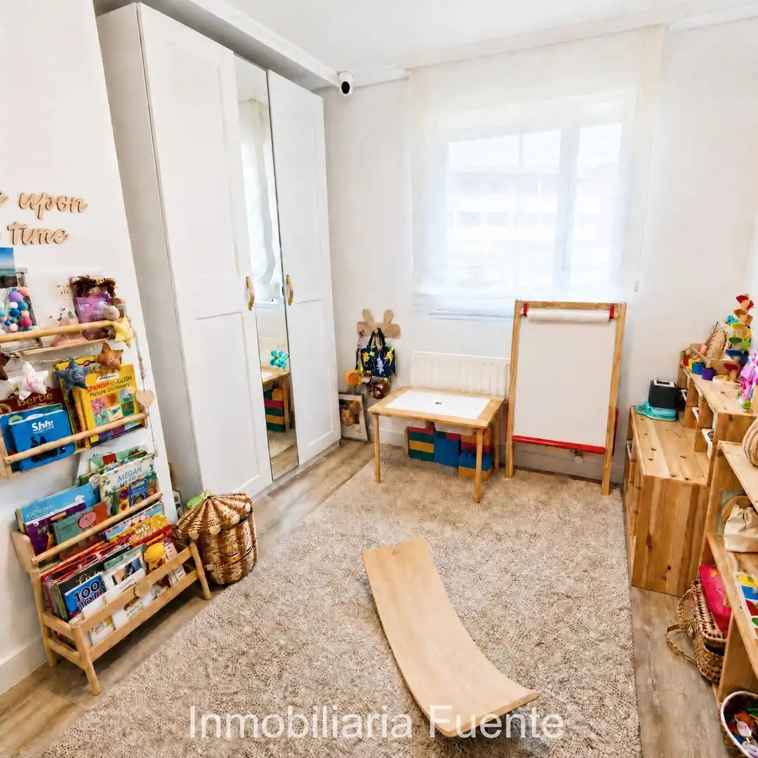 Schlafzimmer von Einfamilien-Reihenhaus zum Verkauf in Muskiz mit Heizung, Privatgarten und Terrasse