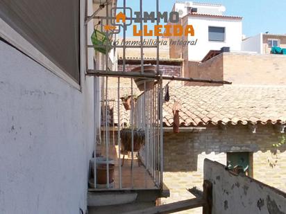 Exterior view of Single-family semi-detached for sale in Almacelles  with Terrace and Balcony