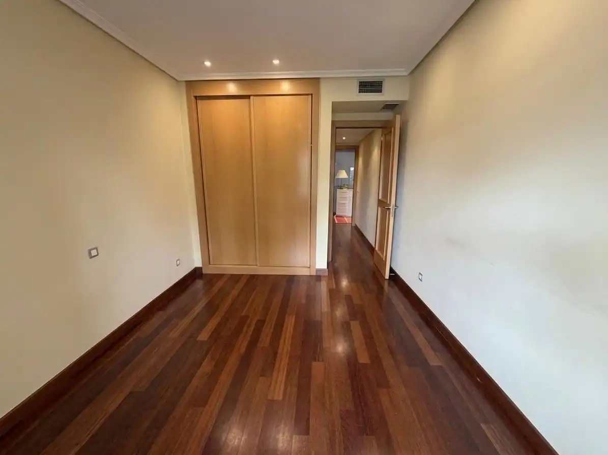 Piso en venta en Boadilla del Monte con Aire acondicionado, Calefacción y Parquet