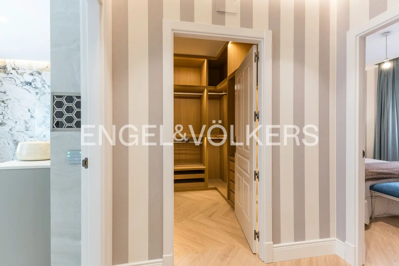 Piso con ascensor en venta en Calle de Guzmán el Bueno, imagen 18