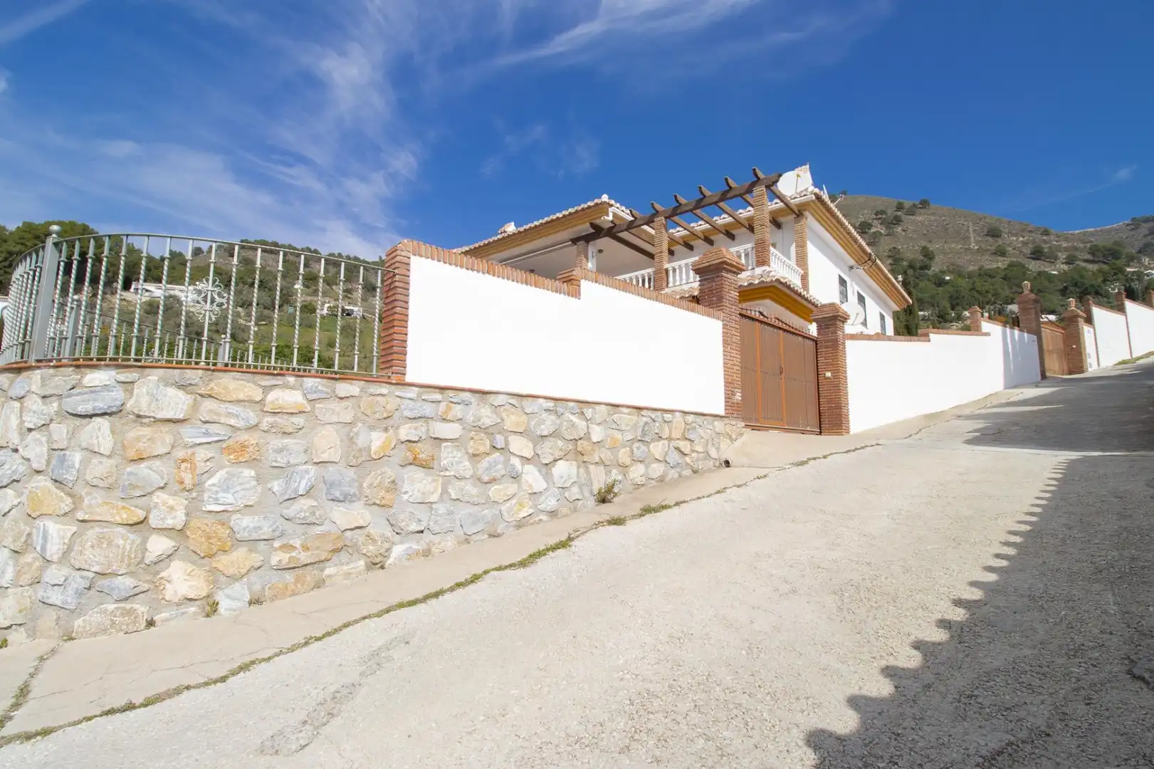 Vista exterior de Casa o chalet en venta en Cómpeta