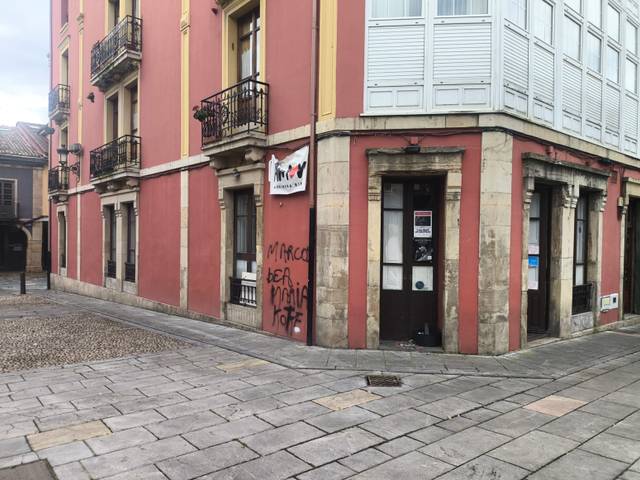 Local comercial en Alquiler en Avilés - Plaza de Carbayedo en Centro