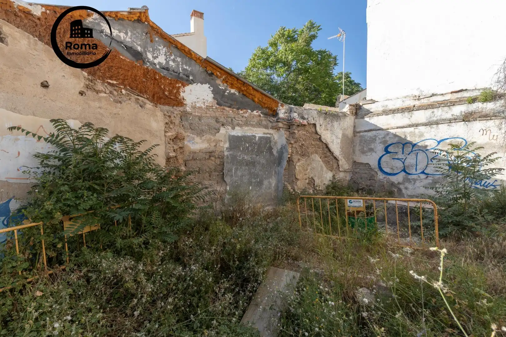 Außenansicht von Residential zum Verkauf in Granada