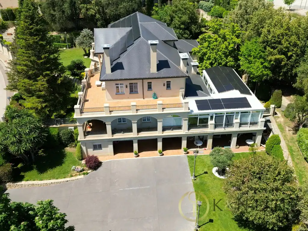 Vista exterior de Casa o xalet en venda en Cocentaina amb Aire condicionat, Calefacció i Jardí privat