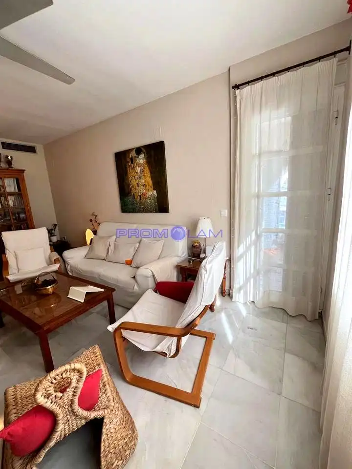 Sala de estar de Piso en venta en Mairena del Aljarafe con Aire acondicionado y Terraza