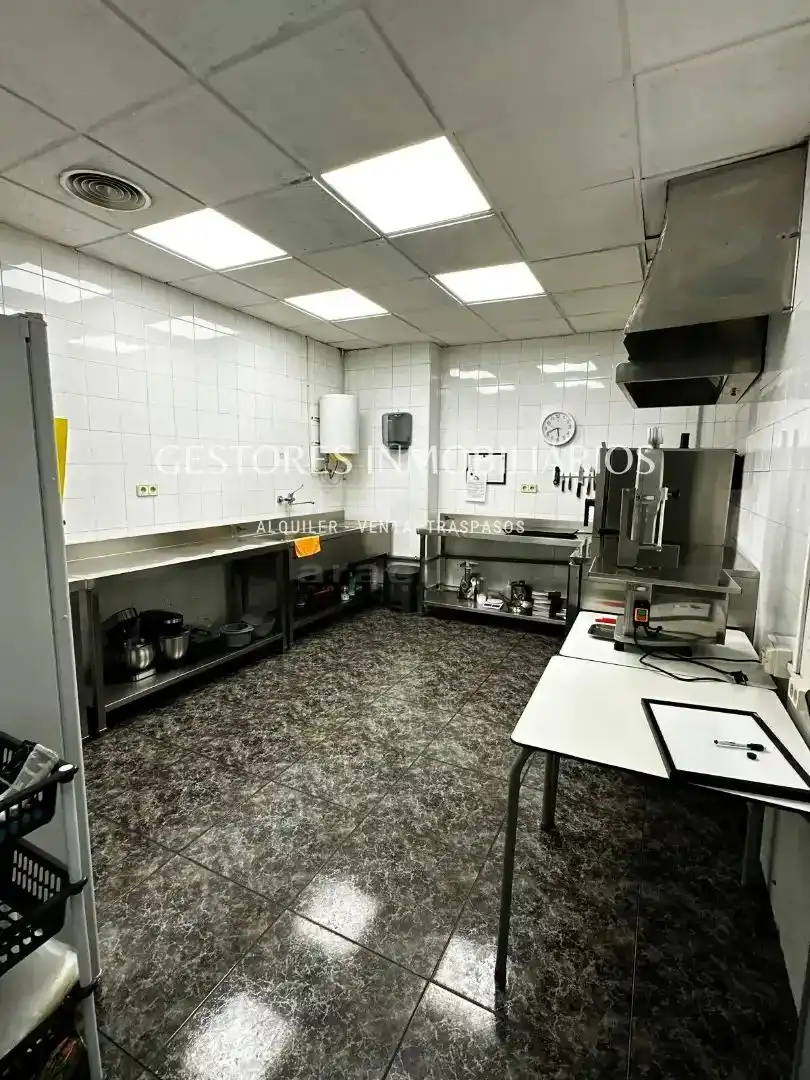 Cocina de Local en traspaso en Alcoy / Alcoi con Aire acondicionado y Amueblado