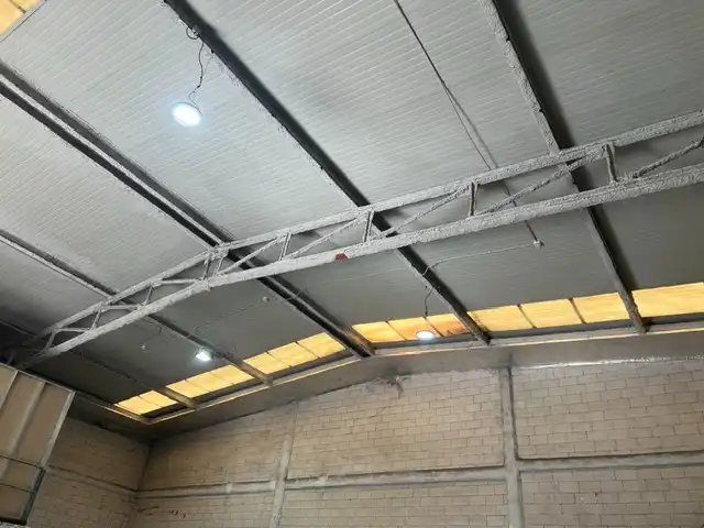Nave industrielle à vendre à Poblado Santiago Cartes 74A, imagen 5