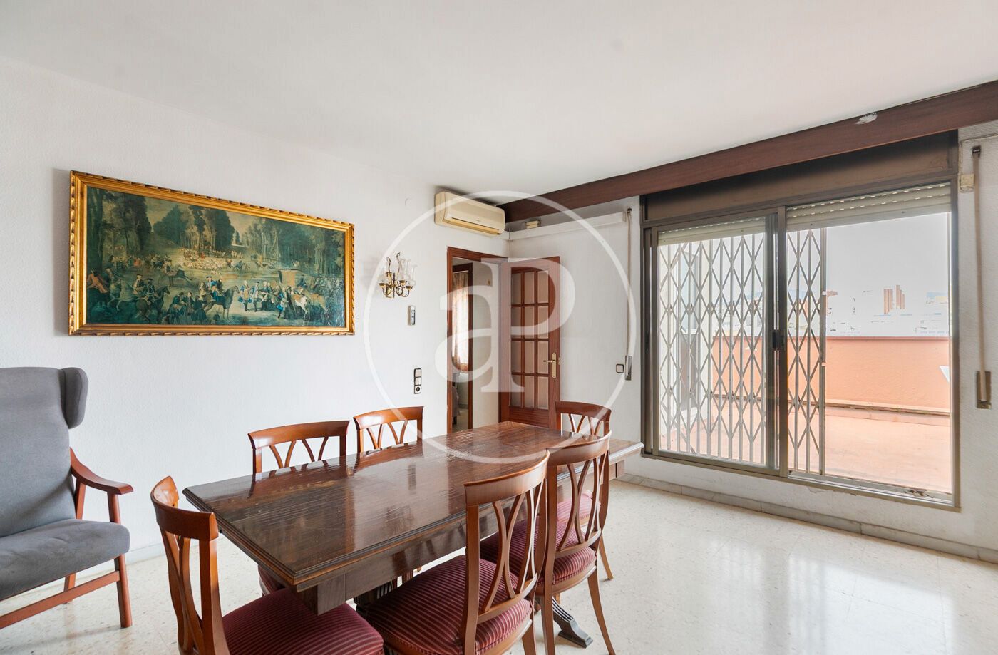 Menjador de Àtic en venda en L'Hospitalet de Llobregat amb Calefacció, Terrassa i Traster